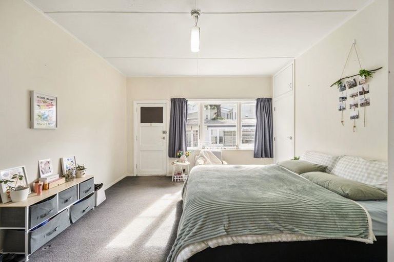 Photo of property in 26 Tinakori Road, Thorndon, Wellington, 6011