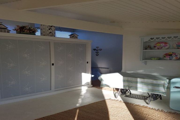 Photo of property in 44 Napier Road, Havelock North, 4130