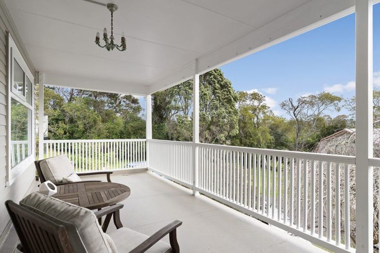 Photo of property in 15 Taioma Crescent, Te Atatu Peninsula, Auckland, 0610