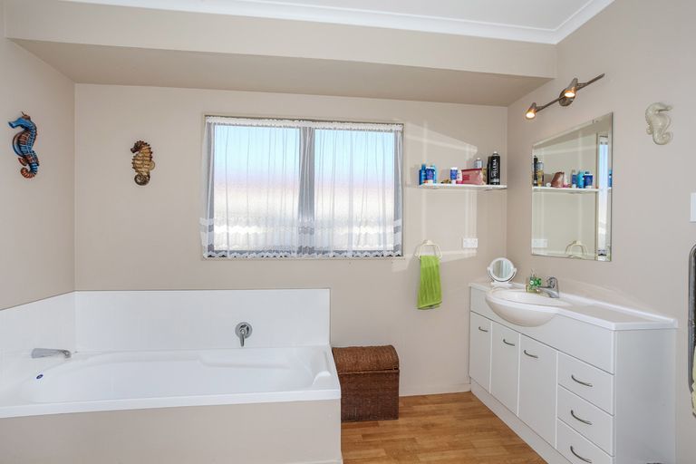 Photo of property in 42b Harrisville Road, Tuakau, 2121