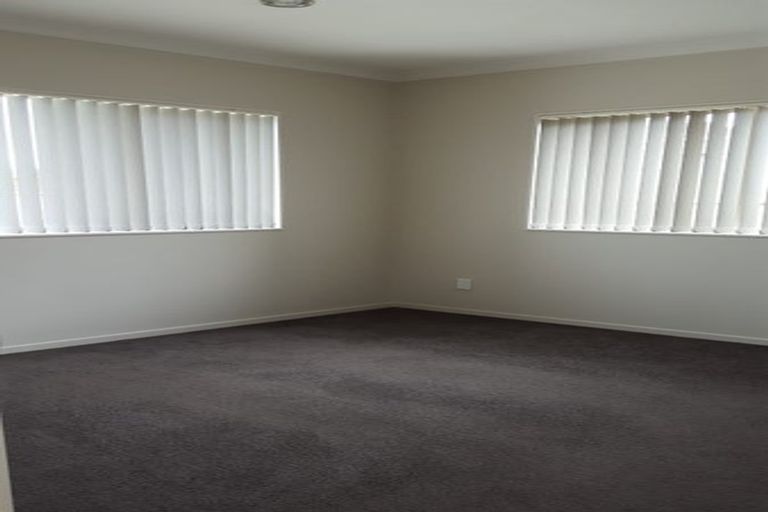 Photo of property in 5 Dunkineely Road, Flat Bush, Auckland, 2019