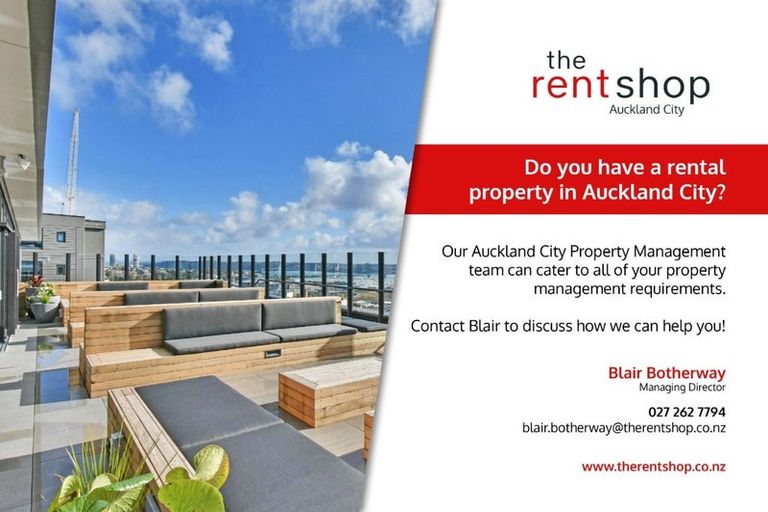 Photo of property in 106 Unsworth Drive, Unsworth Heights, Auckland, 0632