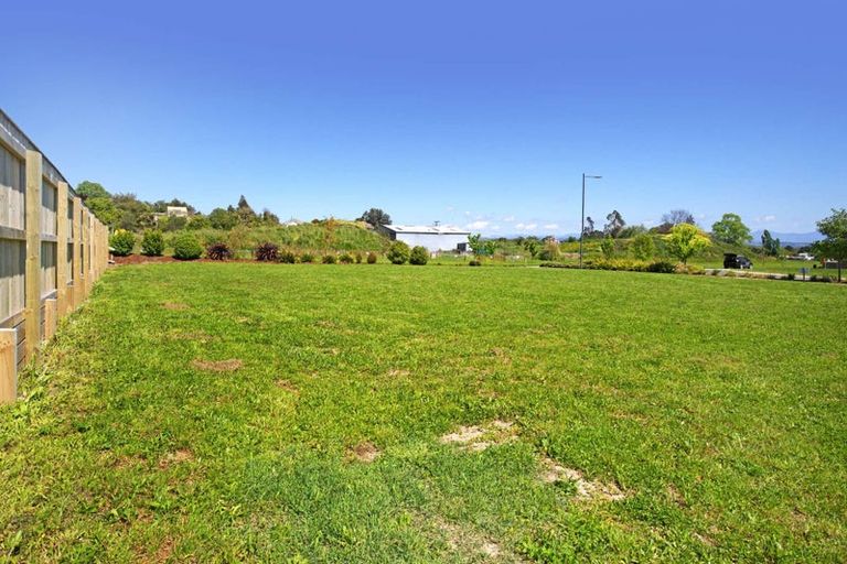 Photo of property in 25 Greenway Crescent, Hope, 7020
