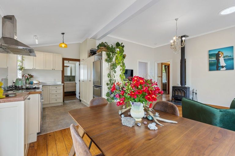 Photo of property in 840 Pukearuhe Road, Waiiti, Urenui, 4377