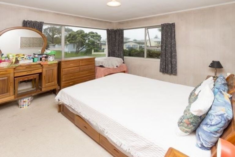 Photo of property in 34 Mascot Avenue, Mangere, Auckland, 2022