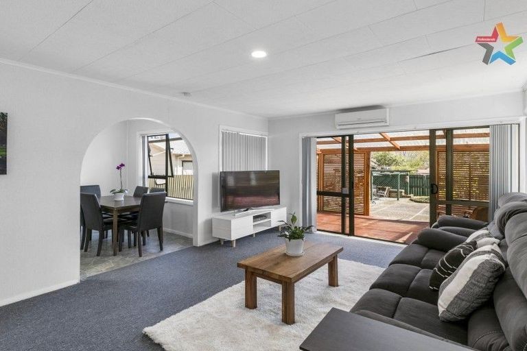 Photo of property in 195 Waddington Drive, Naenae, Lower Hutt, 5011