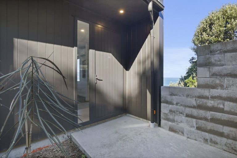 Photo of property in 17/52 High Street, Island Bay, Wellington, 6023
