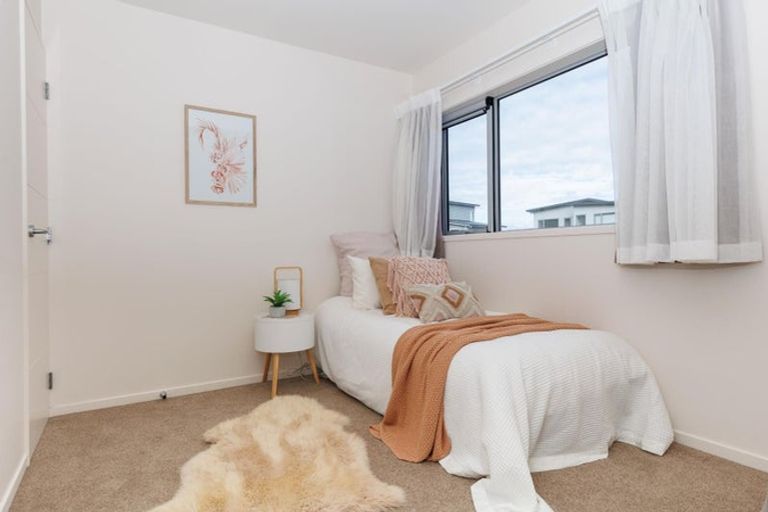 Photo of property in 11 Crompton Avenue, Churton Park, Wellington, 6037
