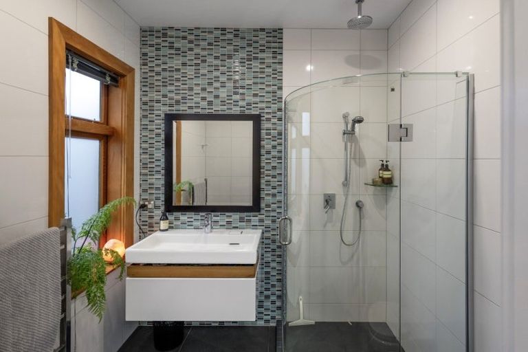 Photo of property in 56 Overtoun Terrace, Hataitai, Wellington, 6021