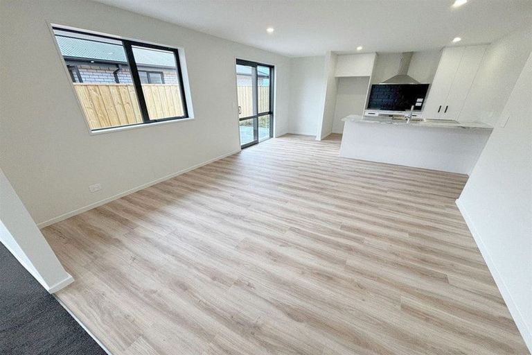 Photo of property in 24 Mehrtens Crescent, Woodend, 7610