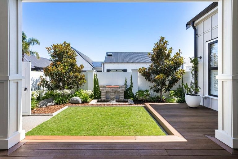 Photo of property in 15 Colpoma Close, Papamoa Beach, Papamoa, 3118