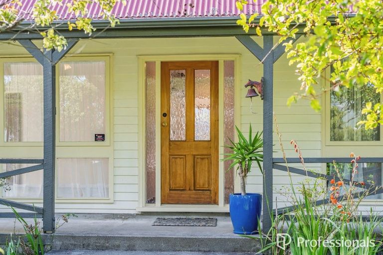 Photo of property in 3 Mcenroe Grove, Naenae, Lower Hutt, 5011