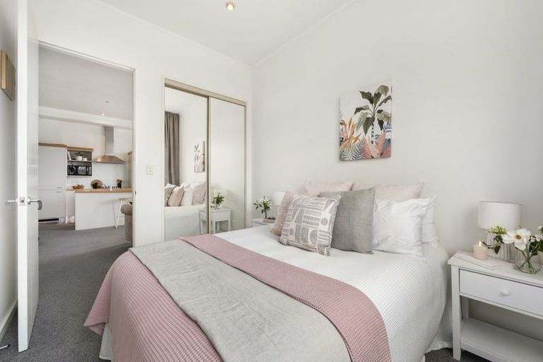Photo of property in 37u9 Majoribanks Street, Mount Victoria, Wellington, 6011