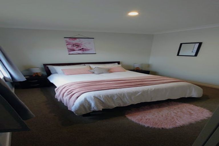 Photo of property in 2 Pukeko Place, Picton, 7220