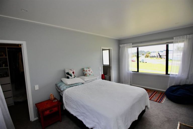 Photo of property in 70 Leeward Drive, Whitianga, 3510