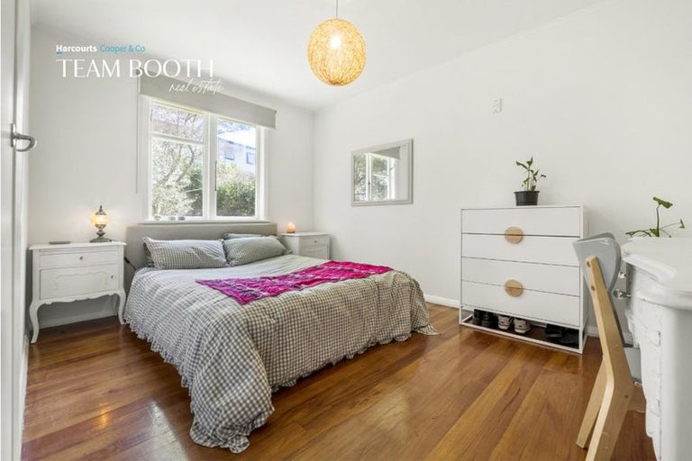 Photo of property in 1/53 Park Road, Glenfield, Auckland, 0629