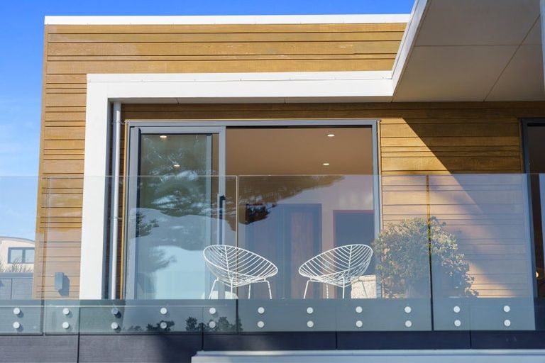 Photo of property in 79 Marine Parade, Paraparaumu Beach, Paraparaumu, 5032