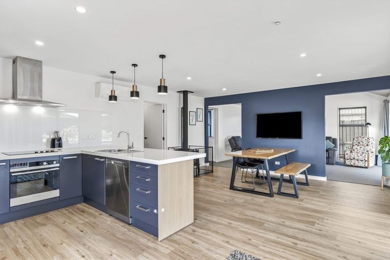 Photo of property in 18 Swan Street, Lake Hawea, Wanaka, 9382