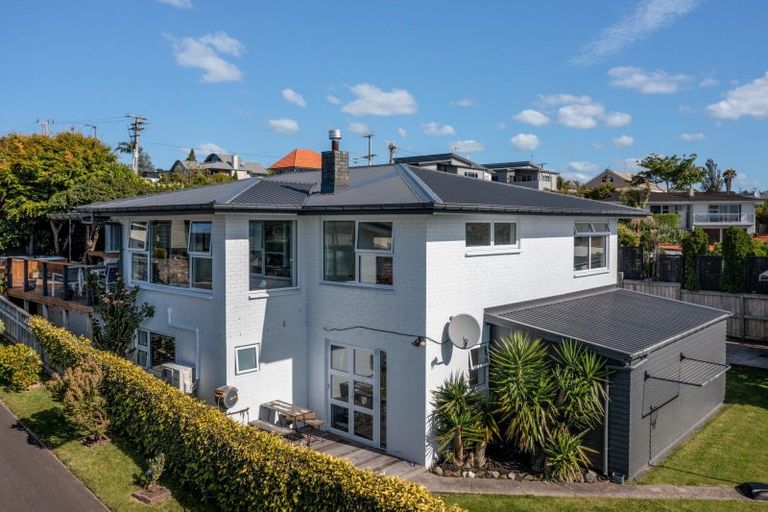 Photo of property in 156 Hinewa Road, Otumoetai, Tauranga, 3110