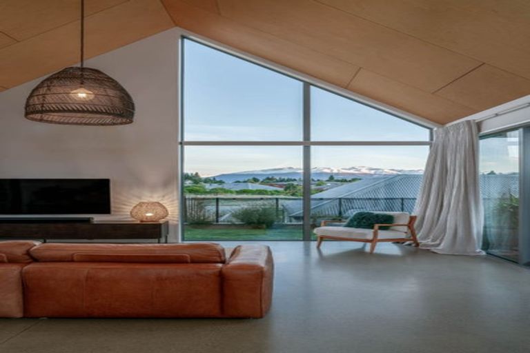 Photo of property in 7 Campbell Road, Wanaka, 9305