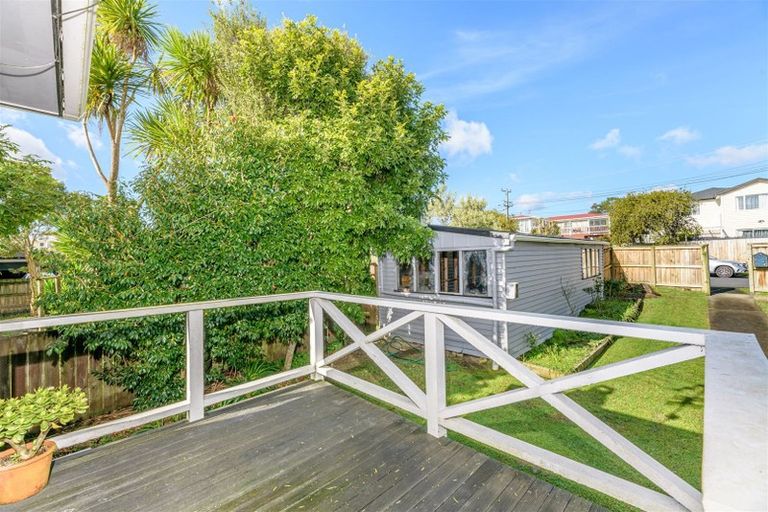 Photo of property in 7 Harrington Road, Henderson, Auckland, 0610