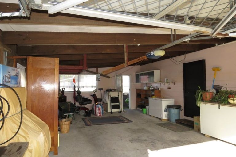 Photo of property in 3 Romilly Street, Westport, 7825