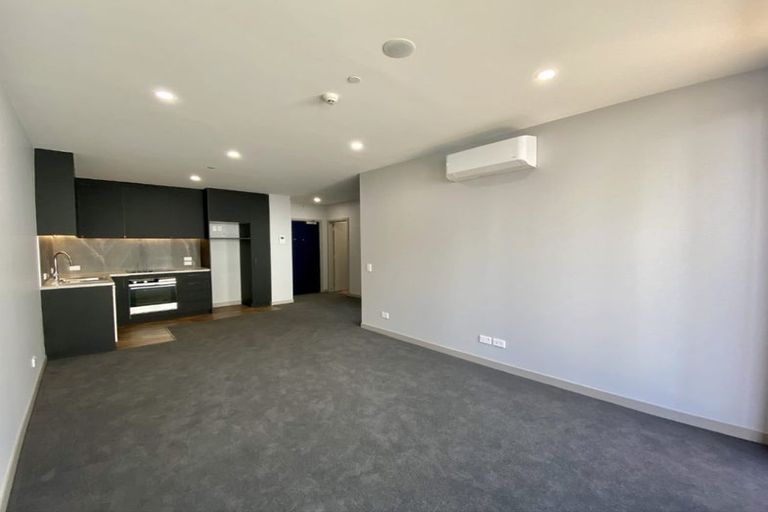 Photo of property in 204/2 Launch Road, Hobsonville, Auckland, 0616