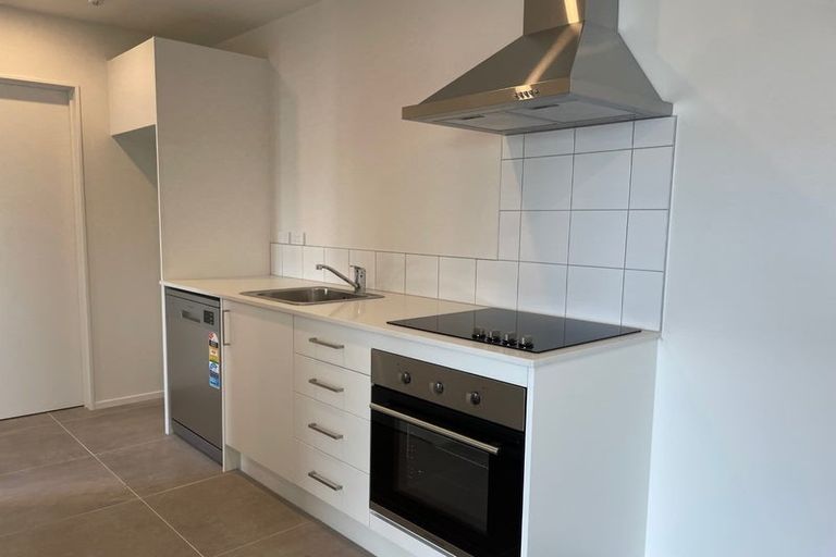 Photo of property in 205/28c Eileen Newey Place, Henderson, Auckland, 0612