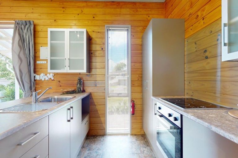 Photo of property in 11 Ramona Avenue, Waitarere Beach, Levin, 5510