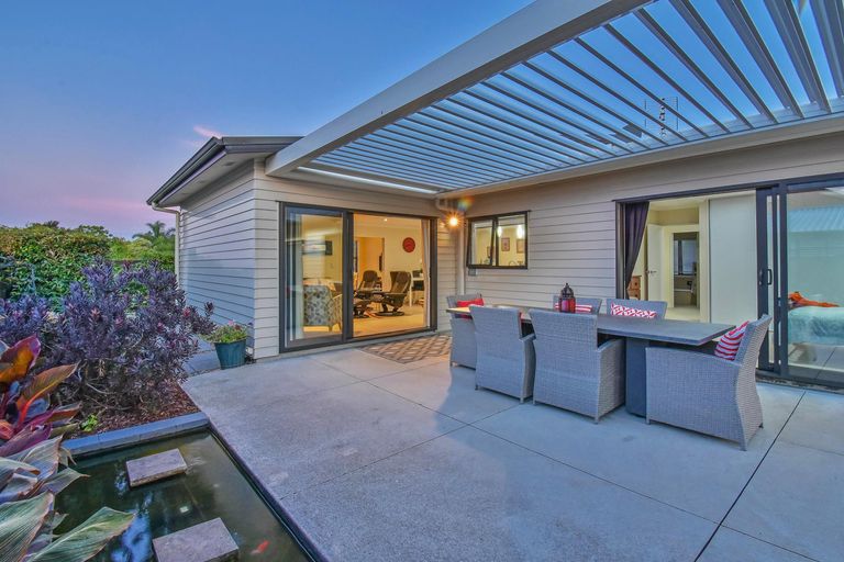 Photo of property in 52 Toscana Drive, Karaka, Papakura, 2113