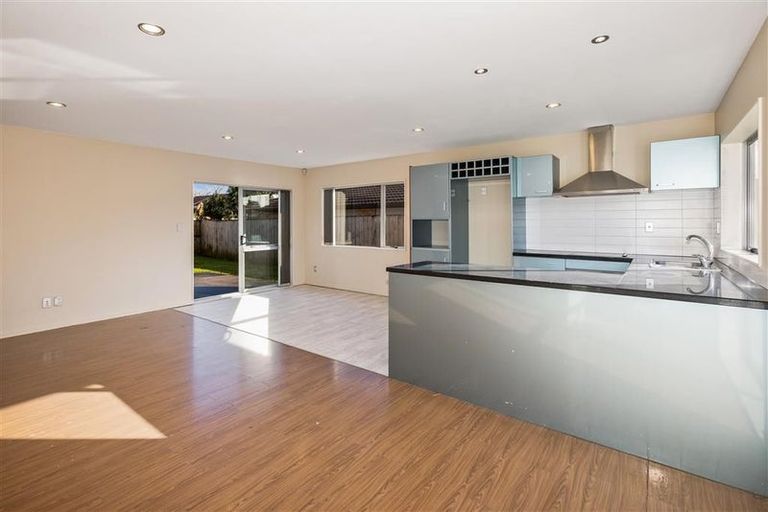 Photo of property in 8 Shayla Place, Favona, Auckland, 2024