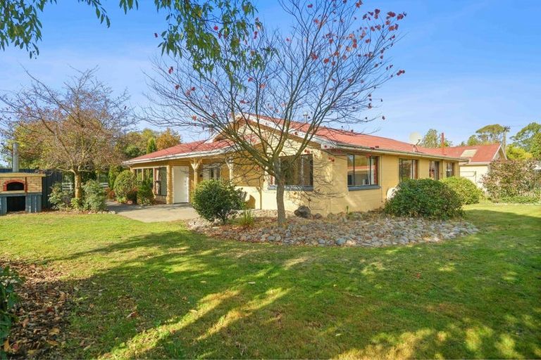 Photo of property in 5 Greendale Road, Darfield, 7510