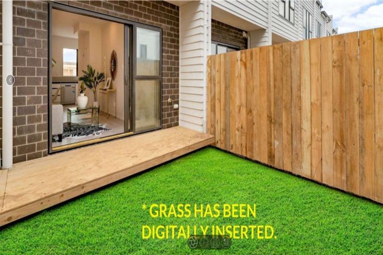 Photo of property in 8/3226 Great North Road, New Lynn, Auckland, 0600