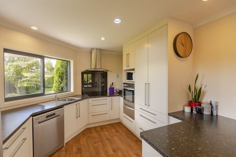 Photo of property in 10 Parkland Drive, Waipawa, 4210