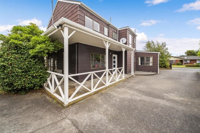 Photo of property in 8 Matai Place, Hawera, 4610