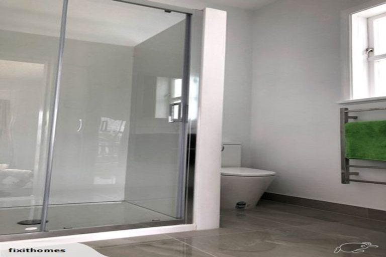 Photo of property in 4 Moana Grove, Waiwhetu, Lower Hutt, 5010