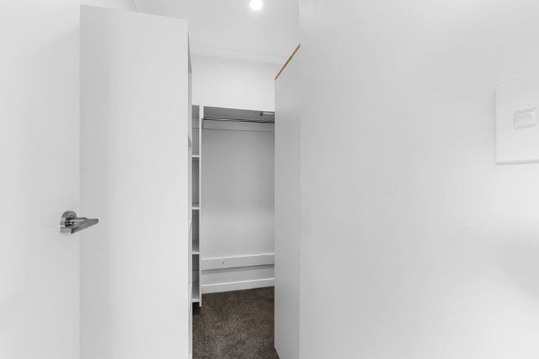 Photo of property in 18 Nukuroa Close, Waitara, 4320