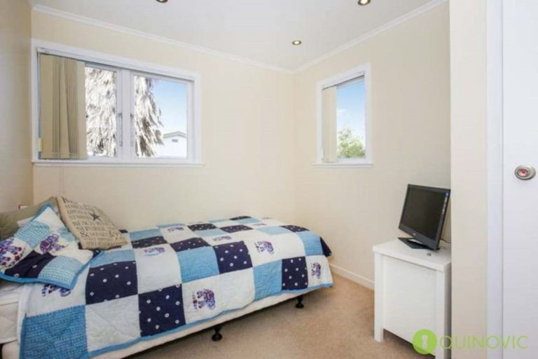 Photo of property in 56 Savoy Road, Glen Eden, Auckland, 0602