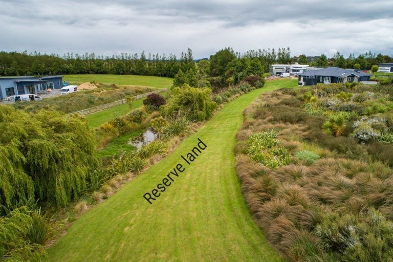 Photo of property in 3 Paterson Lane, Kelvin Grove, 4470