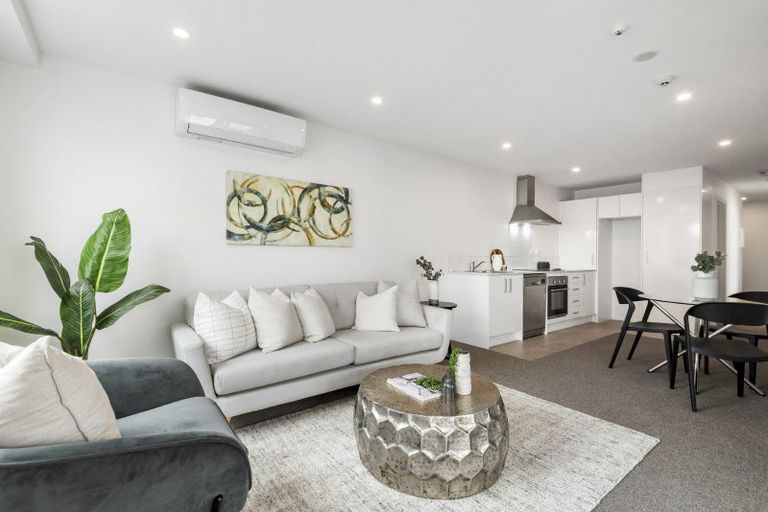 Photo of property in 106/28b Eileen Newey Place, Henderson, Auckland, 0612