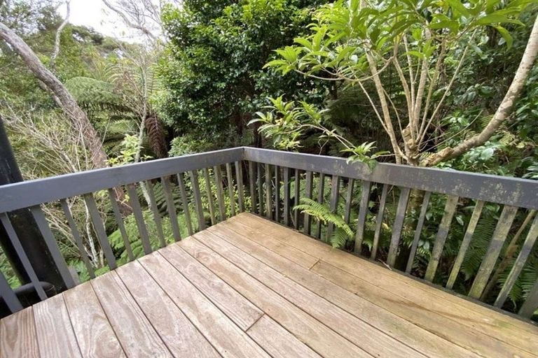 Photo of property in 13 Felstead Street, Birkenhead, Auckland, 0626