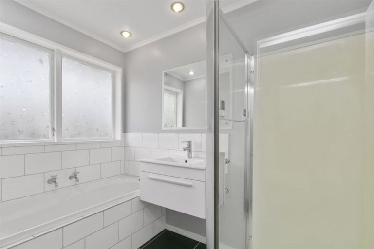 Photo of property in 18 Kumeroa Grove, Wainuiomata, Lower Hutt, 5014