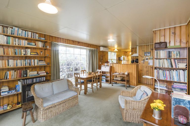Photo of property in 40 Clifton Terrace, Fitzherbert, Palmerston North, 4410