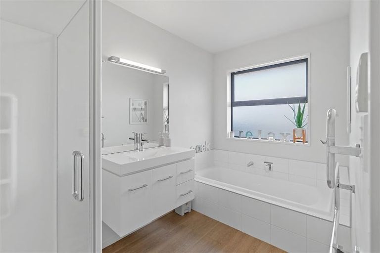 Photo of property in 13 Sincock Place, Kaiapoi, 7630
