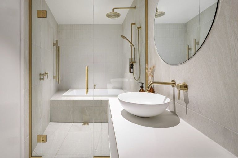 Photo of property in 17 Doug Ledgerwood Drive, Wanaka, 9305