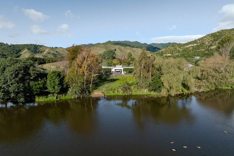 Photo of property in 51 Mahaki Road, Nikau Valley, Paraparaumu, 5032
