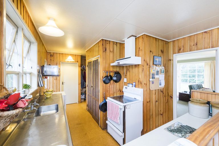Photo of property in 40 Clifton Terrace, Fitzherbert, Palmerston North, 4410