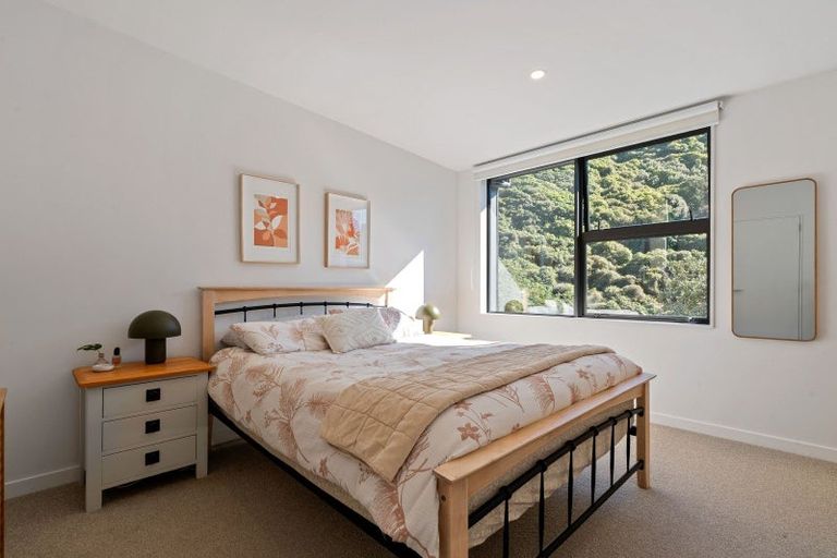 Photo of property in 10 Rua Kai Way, Brooklyn, Wellington, 6021