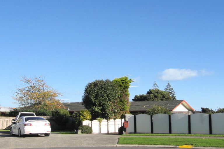 Photo of property in 18 Cobb Place, Otaki, 5512