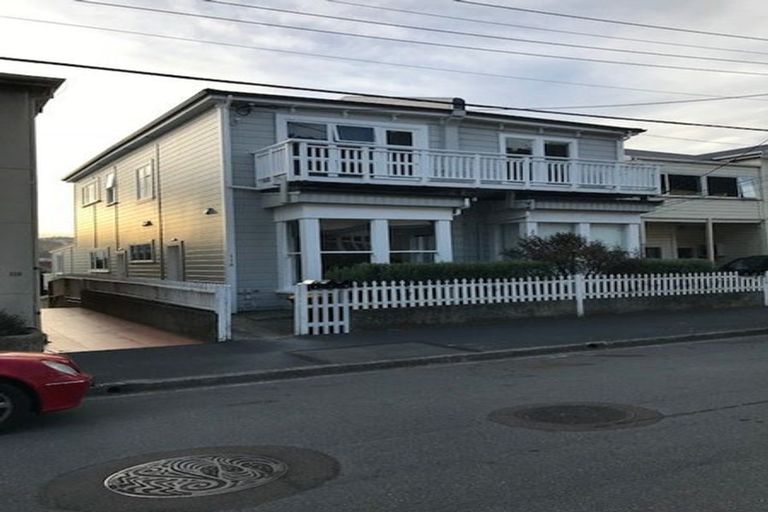 Photo of property in 116 Austin Street, Mount Victoria, Wellington, 6011